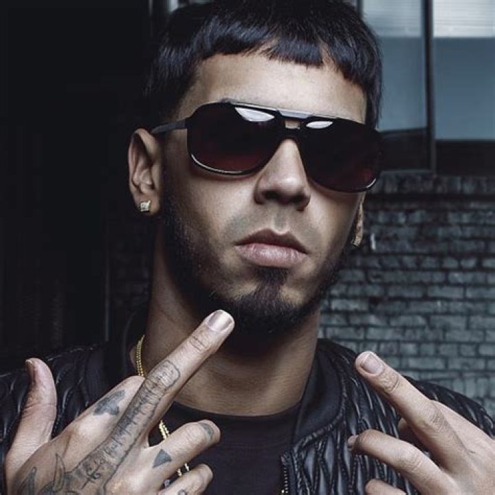 Artista Anuel AA. Biografia, Discografia, Discos, Peliculas