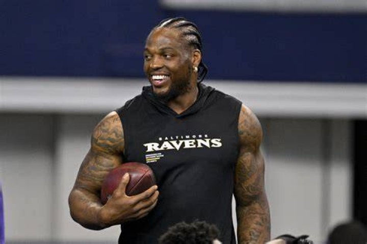 Derrick Henry: An NFL Colossus Of Height And Weight