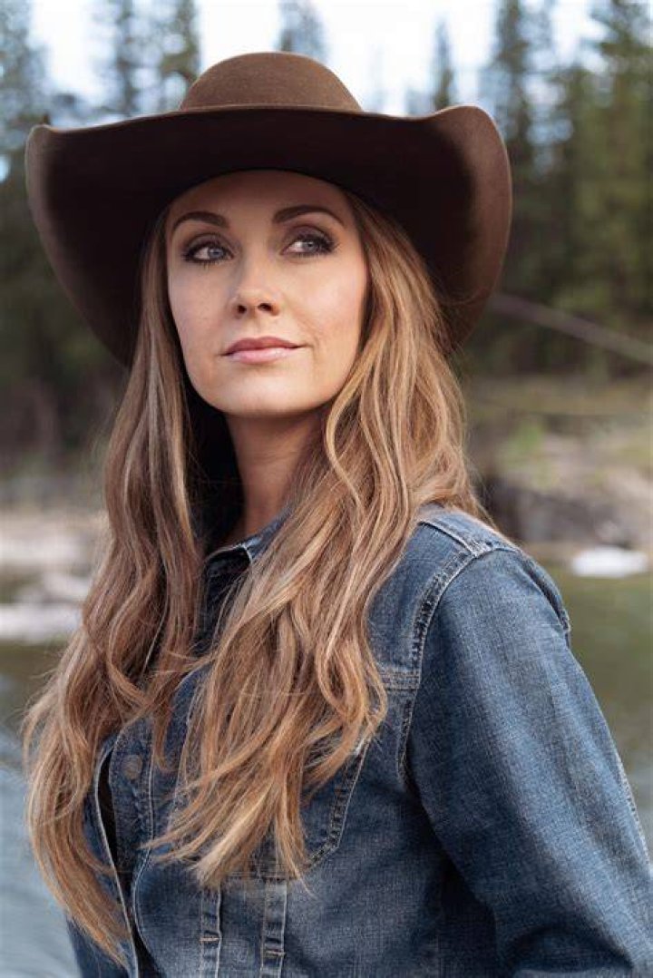 Incisive Insights Into Amber Marshall's Enthralling World