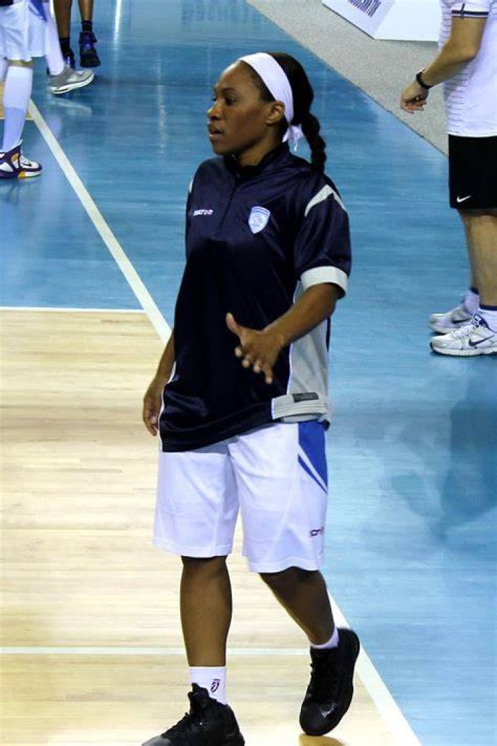Joe Dorish Shortest Women Players in WNBA History