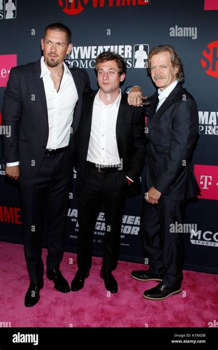 Steve Howey and Jeremy Allen White, aka Kev and Lip from Shameless